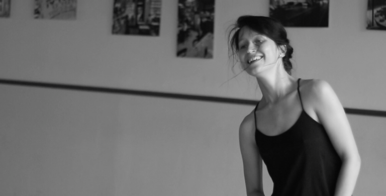 Picture of Ksenia Parkhatskaya swing dancing tired for the blog on Jazz Improvisation